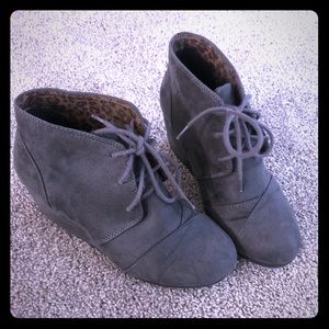 Grey wedge booties